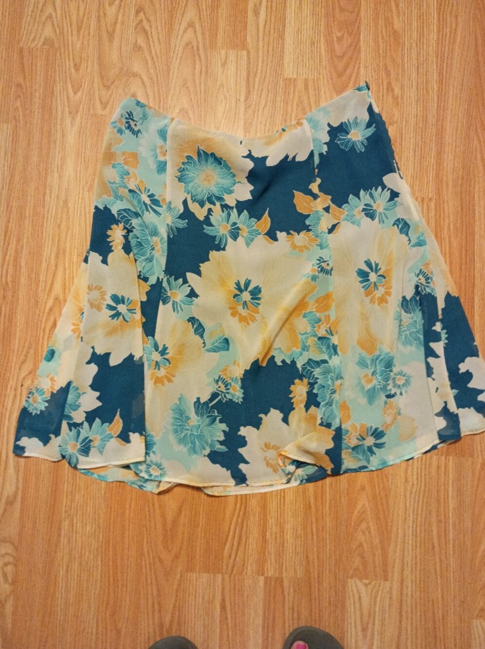 Evan Picone Teal Skirt with Yellow Floral Accents